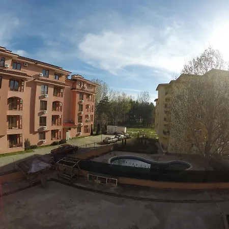 Vp Golden Day Apartment *